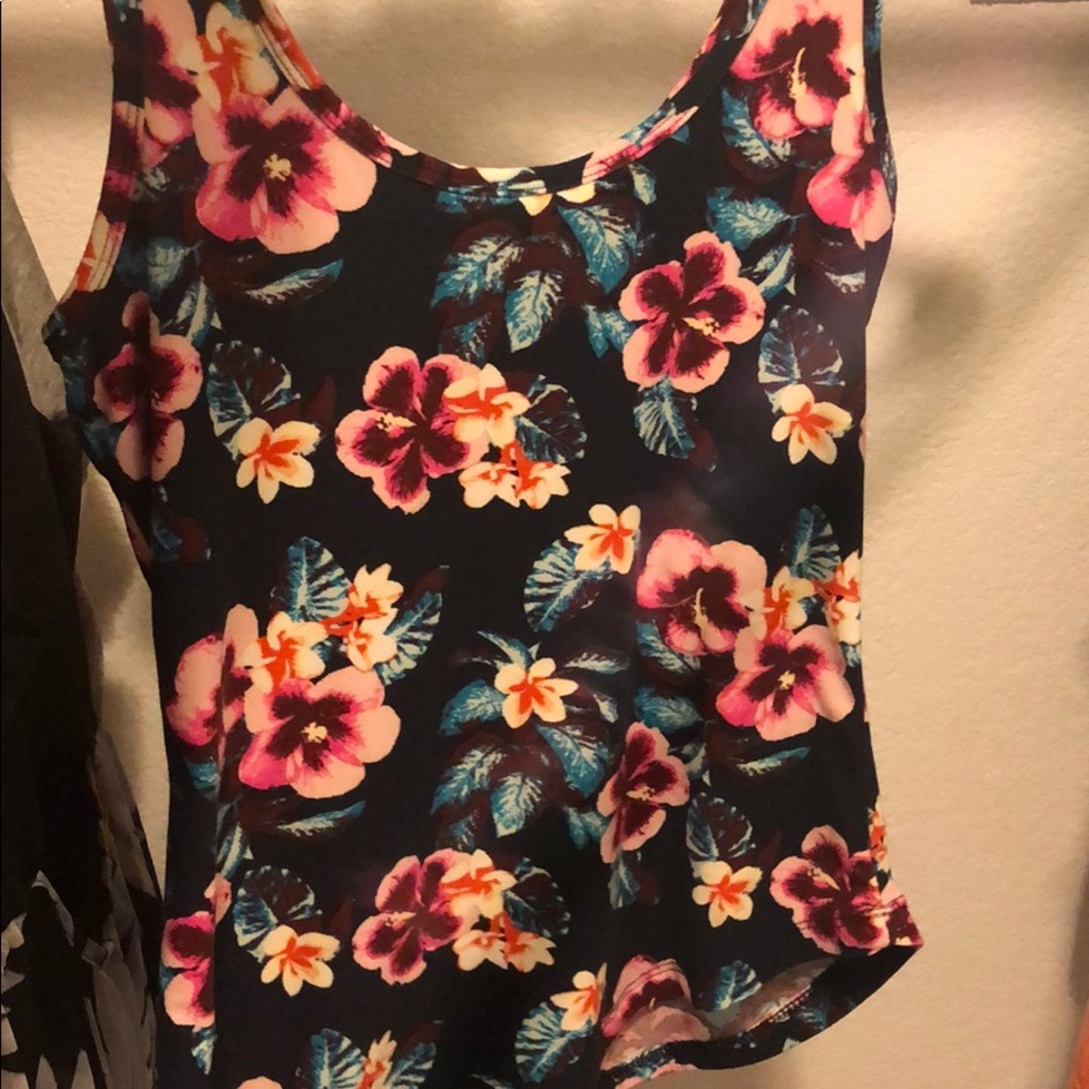 Flower tank